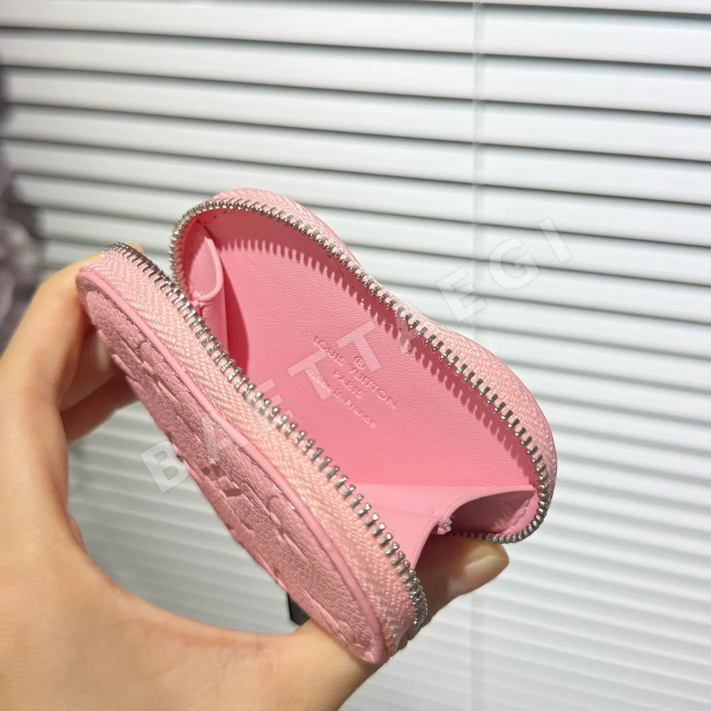 루이비통 LV 루이베어 하트 키링 상세 이미지 10