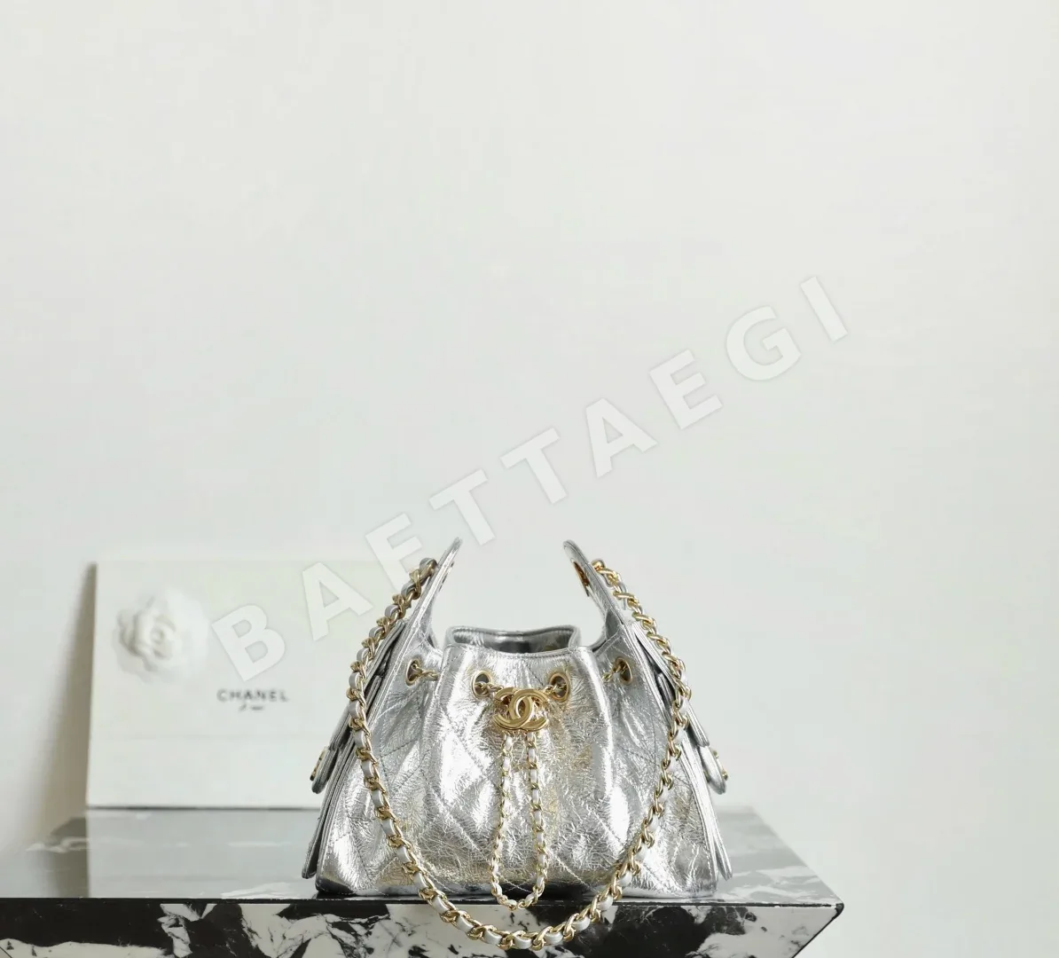 샤넬 메탈릭 카우하이드 가방 189303