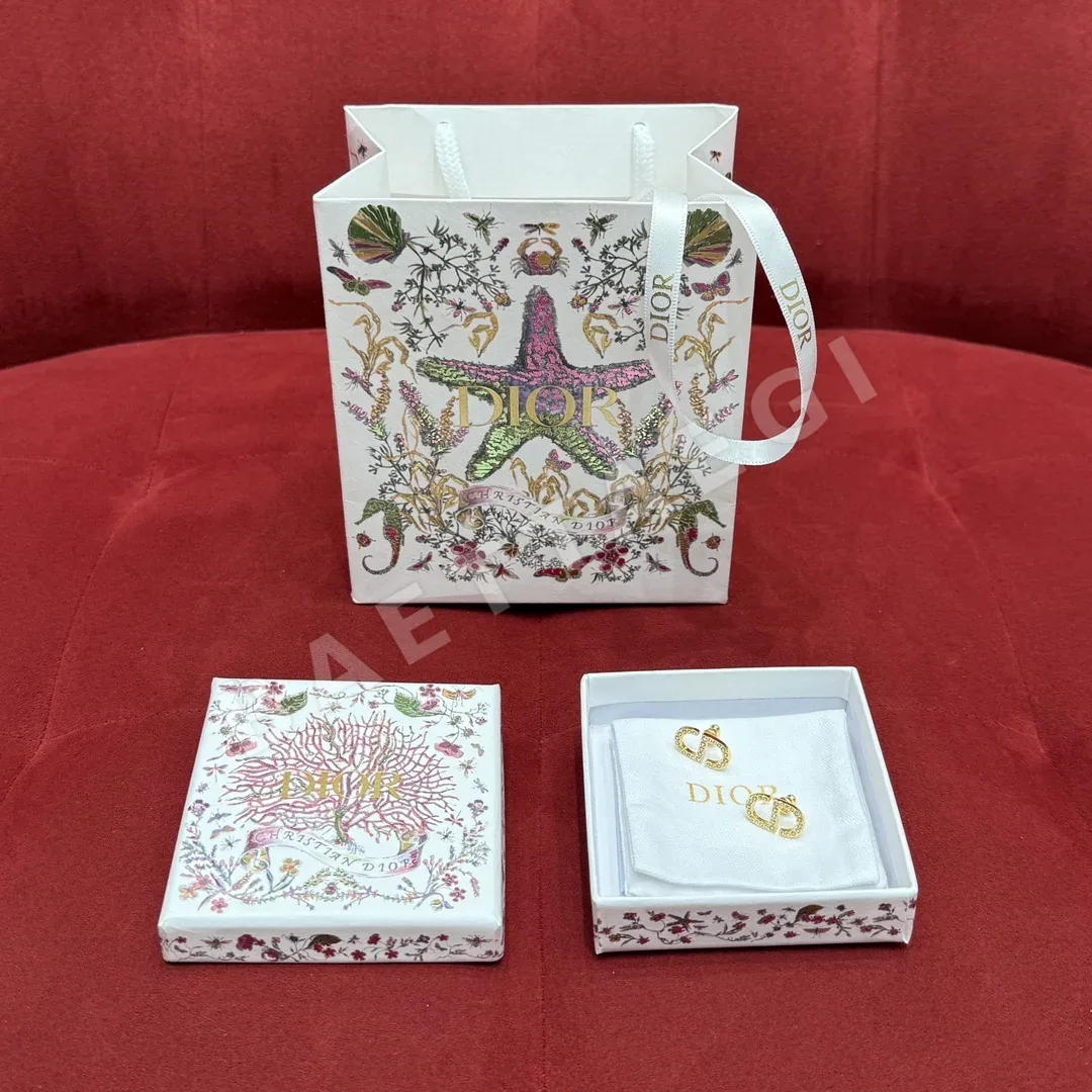 디올 미니 CD 로고 골드 귀걸이 상세 이미지 9