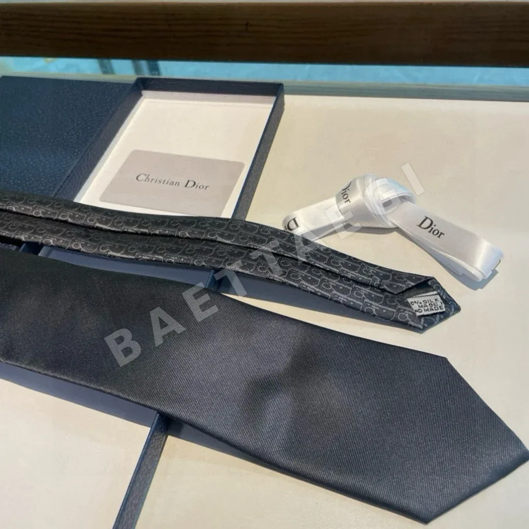 디올 CD 로고 모노크롬 넥타이 상세 이미지 5