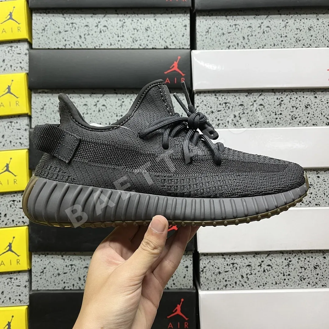 아디다스 [XQ] 이지 부스트 350 V2 FY2903 200776 Adidas Yeezy Boost 350 V2 Cinder 상세 이미지 2