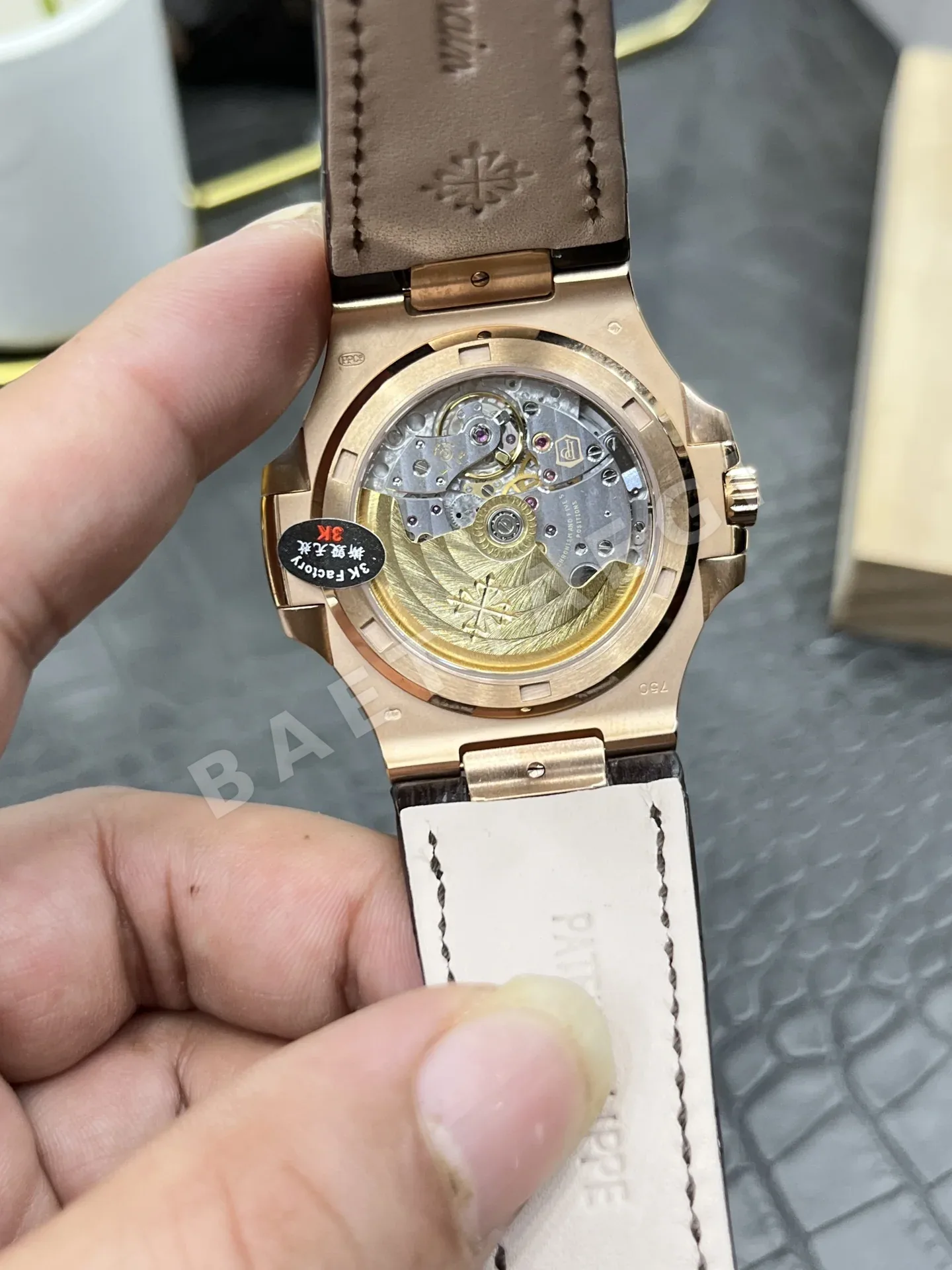 파텍필립 노틸러스 5711 자동 레더스트랩 그레이 다이얼 로즈골드 3K 공장 레플리카 43986 Patek Philippe 상세 이미지 7