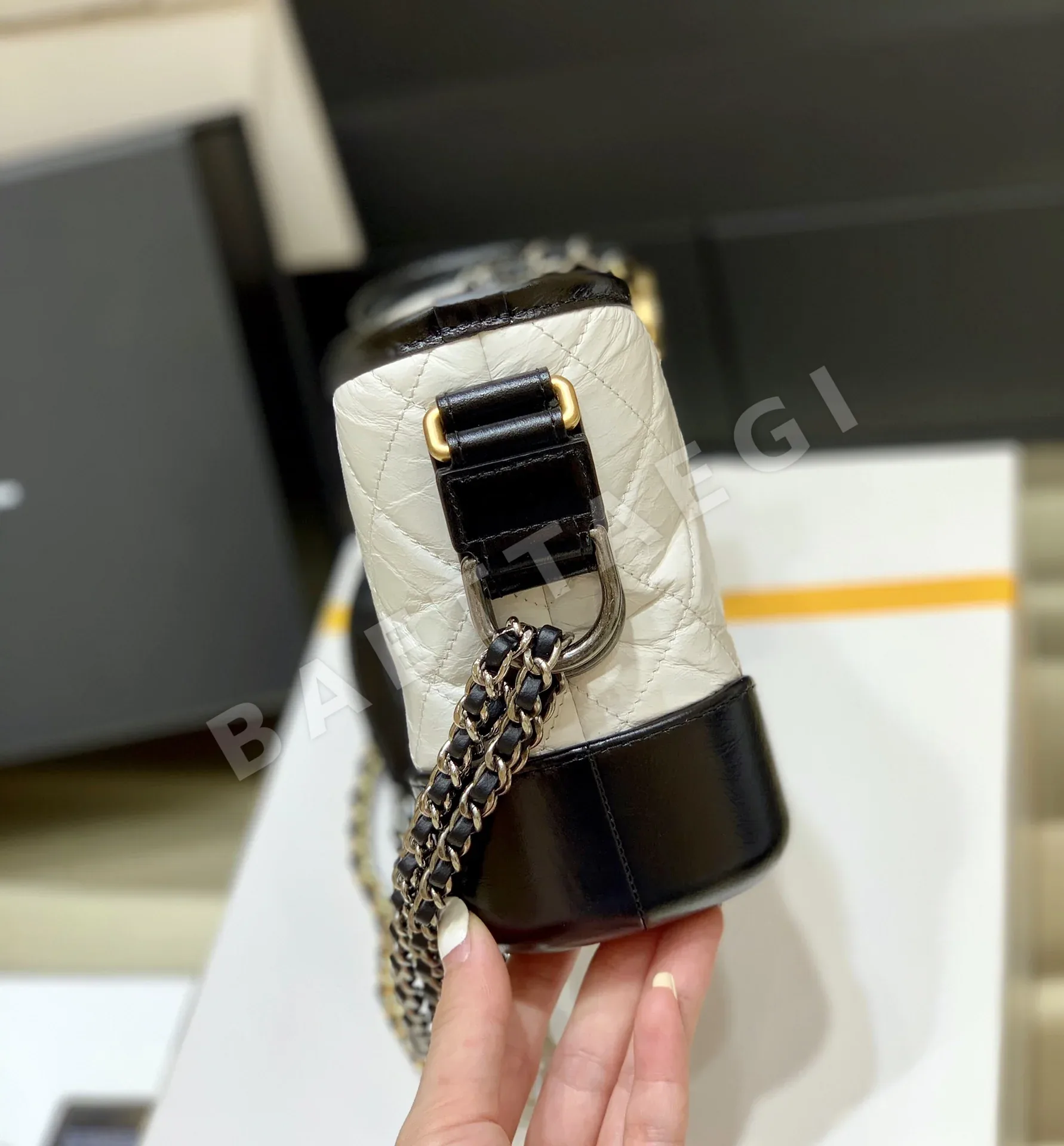 샤넬 가브리엘 호보백 A91810 상세 이미지 6