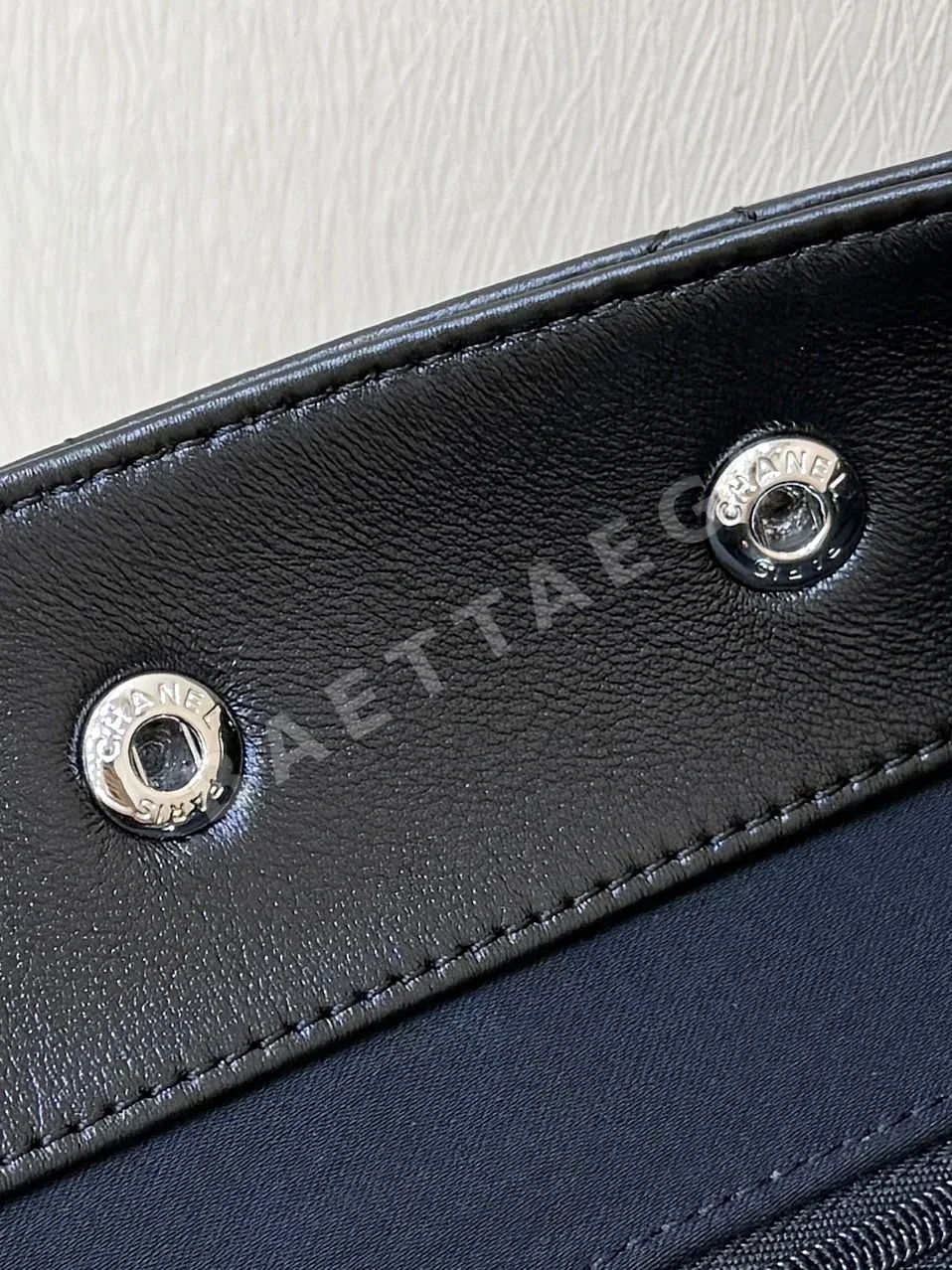 샤넬 스터드 버킷백 AS5406 상세 이미지 9