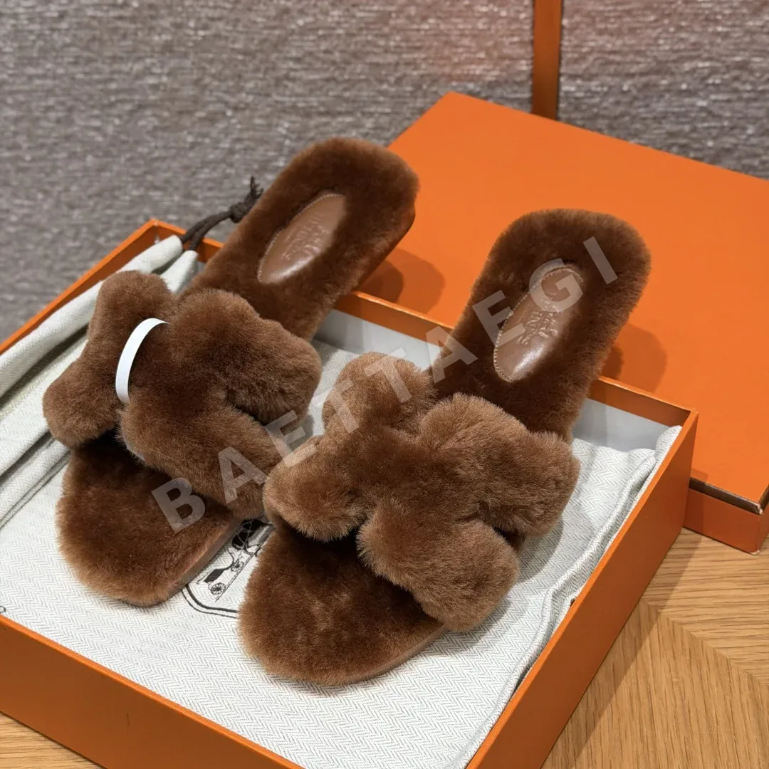 에르메스 오란 샌들 내추럴 울 레더 H 컷아웃 164425