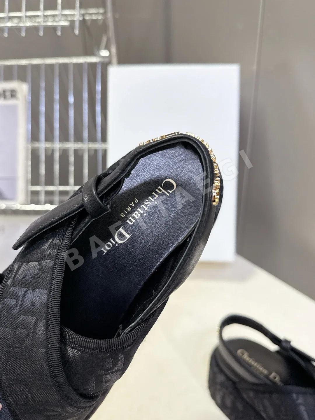 디올 플랫폼 샌들 상세 이미지 7