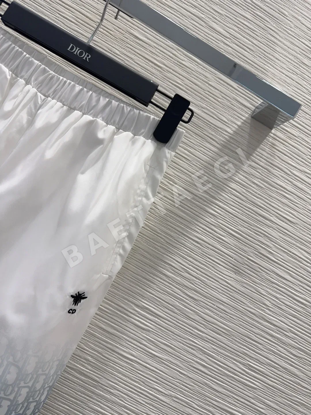 디올 초경량 여성 바지 상세 이미지 4