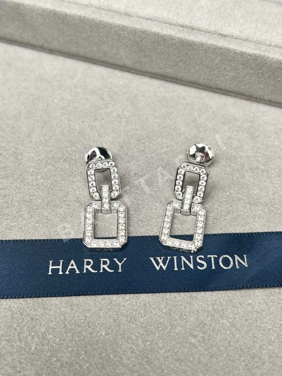 해리윈스턴 귀걸이 71868 Harry Winston Earrings 상세 이미지 2