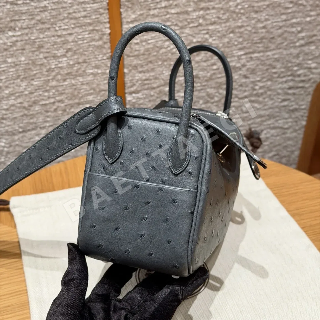 에르메스 린디 미니 타조 가죽 가방 상세 이미지 3