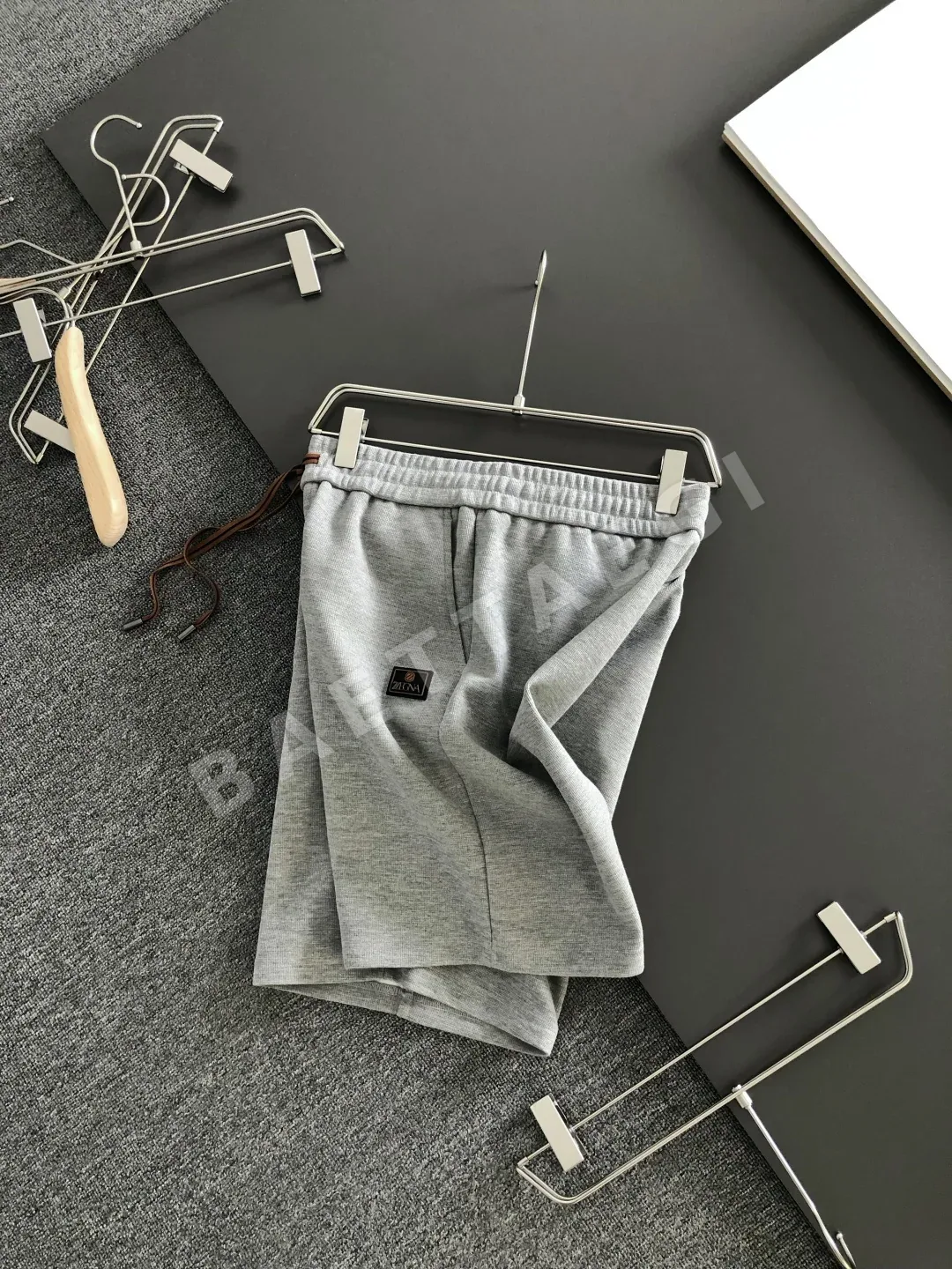 제냐 남성 자수 반바지 상세 이미지 2