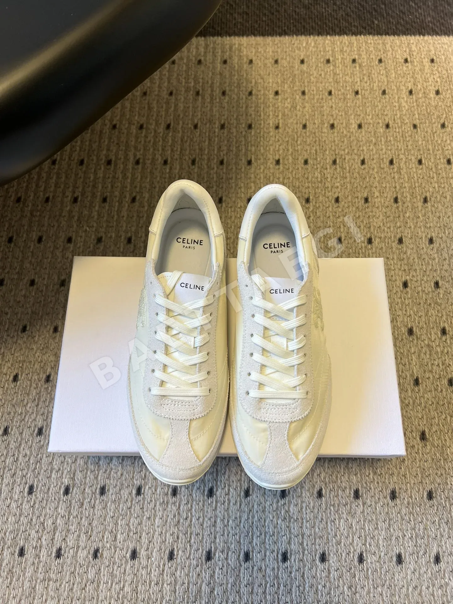 셀린느 레트로 스니커즈 9002