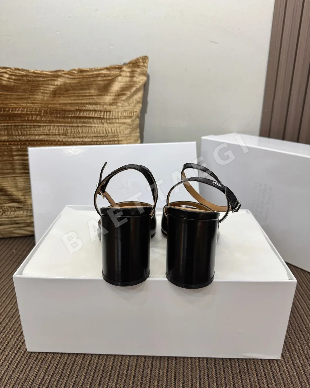 마르지엘라 MM6 스플릿 토 하이힐 샌들 상세 이미지 8