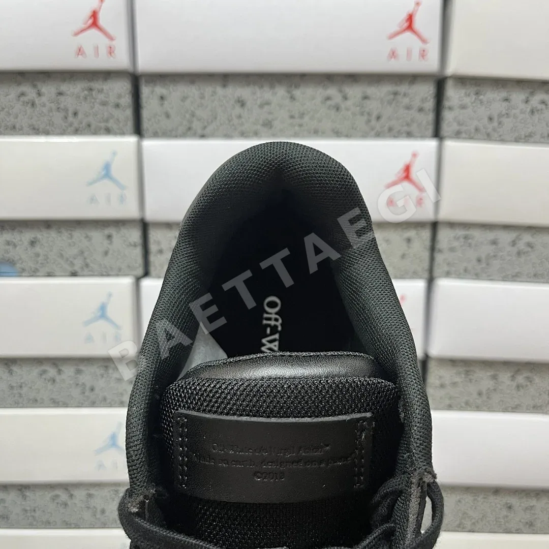 오프화이트 아웃 오브 오피스 OOO 로우 탑스 올블랙 202411 Off White Out Of Office OOO Low Tops 상세 이미지 6