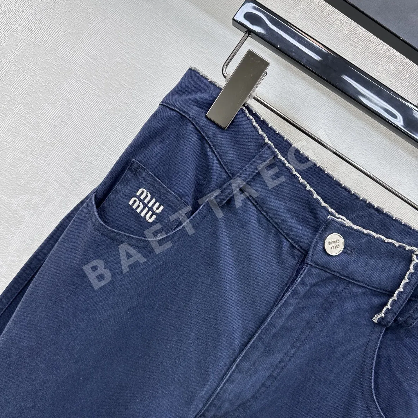 미우미우 하이웨이스트 스트레이트 데님 바지 상세 이미지 4