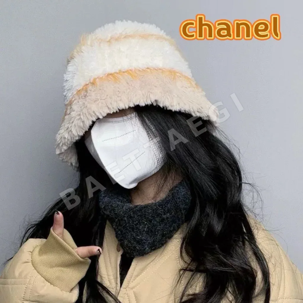 샤넬 플러시 스트라이프 니트 모자 185589