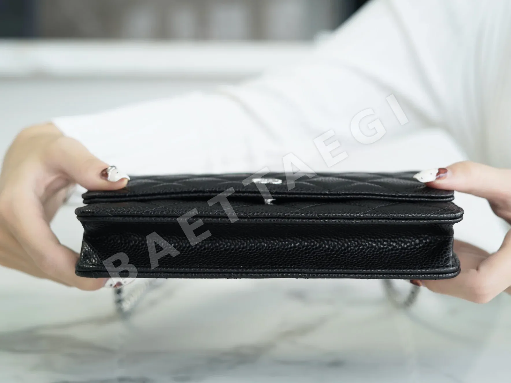 샤넬 WOC 체인 캐비어 가죽 가방 상세 이미지 7