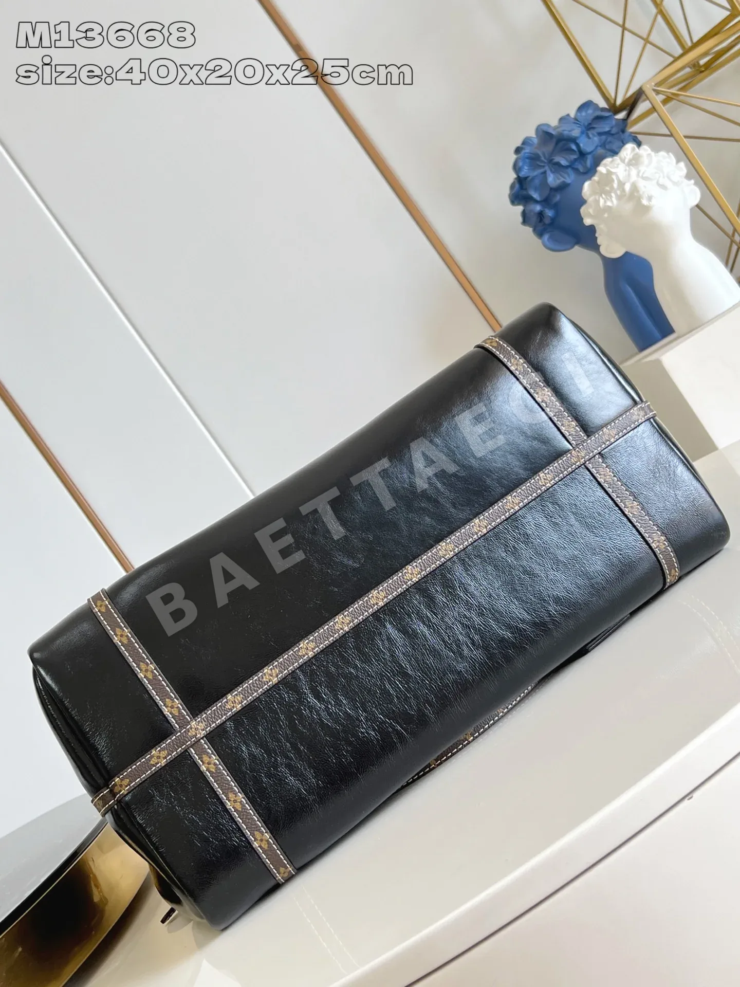 루이비통 M13668 블랙 키폴 핸드백 상세 이미지 8