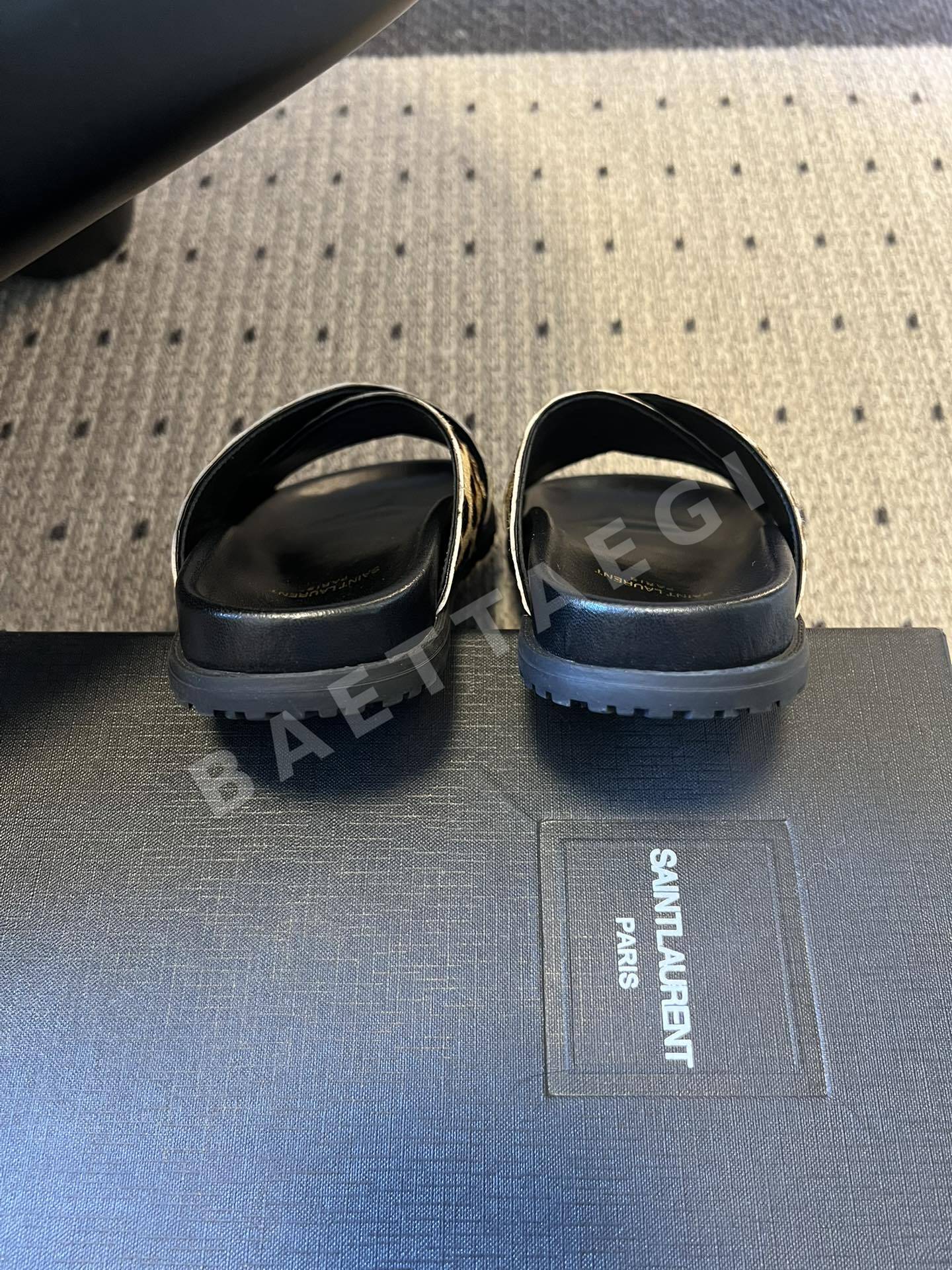 생로랑 레오파드 크로스 스트랩 슬리퍼 9386 상세 이미지 6