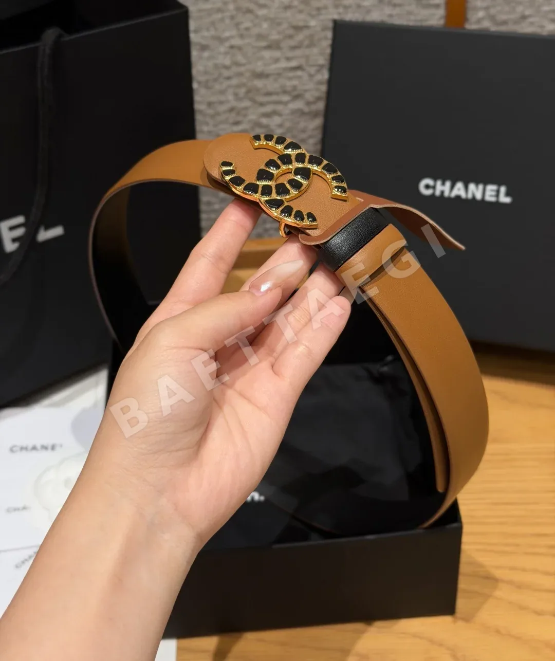 샤넬 리버시블 카프스킨 버클 벨트 상세 이미지 4
