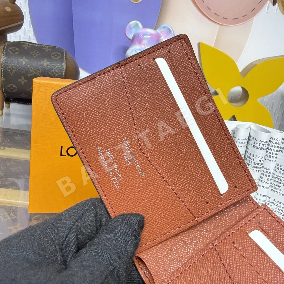 루이비통 그라데이션 모노그램 이중 접이식 지갑 상세 이미지 5