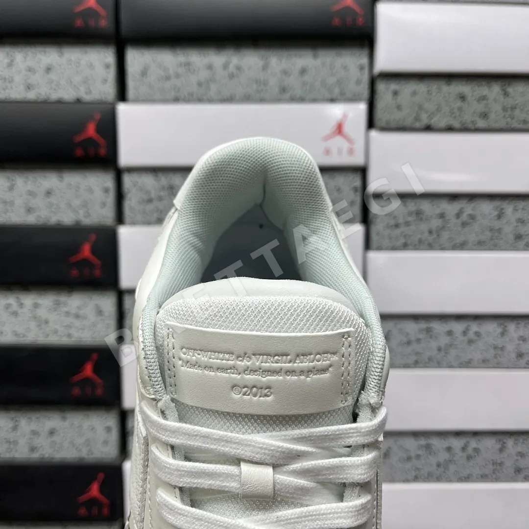 오프화이트 [KZ] 아웃 오브 오피스 OOO 로우 탑스 화이트 202520 Off White Out Of Office OOO Low Tops 상세 이미지 6