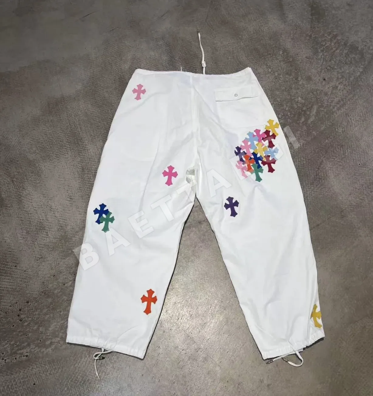 크롬하츠 컬러풀 십자가 장식 여성 바지 상세 이미지 5