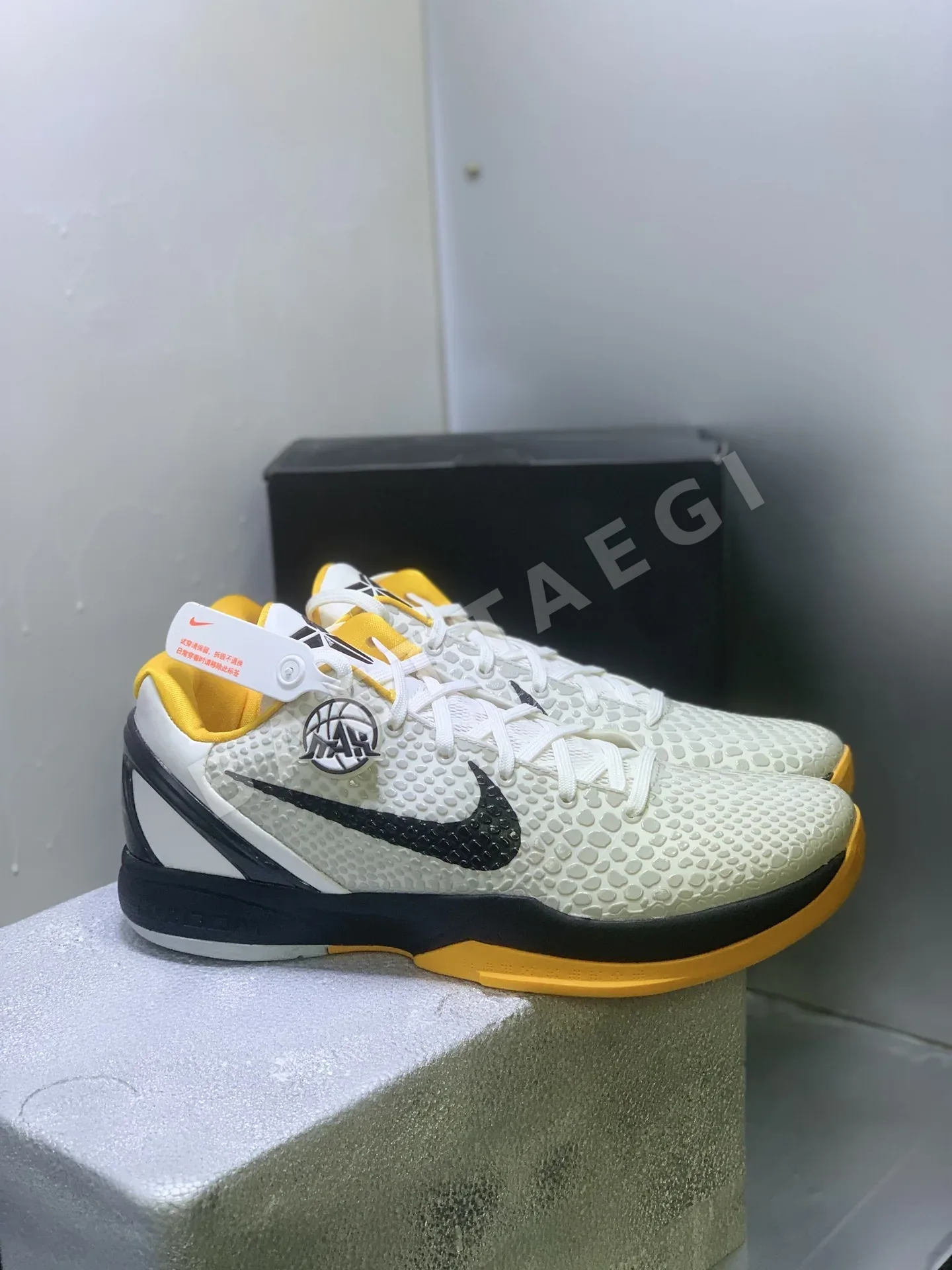나이키에어줌 줌 코비 6 프로트로 농구화 상세 이미지 1