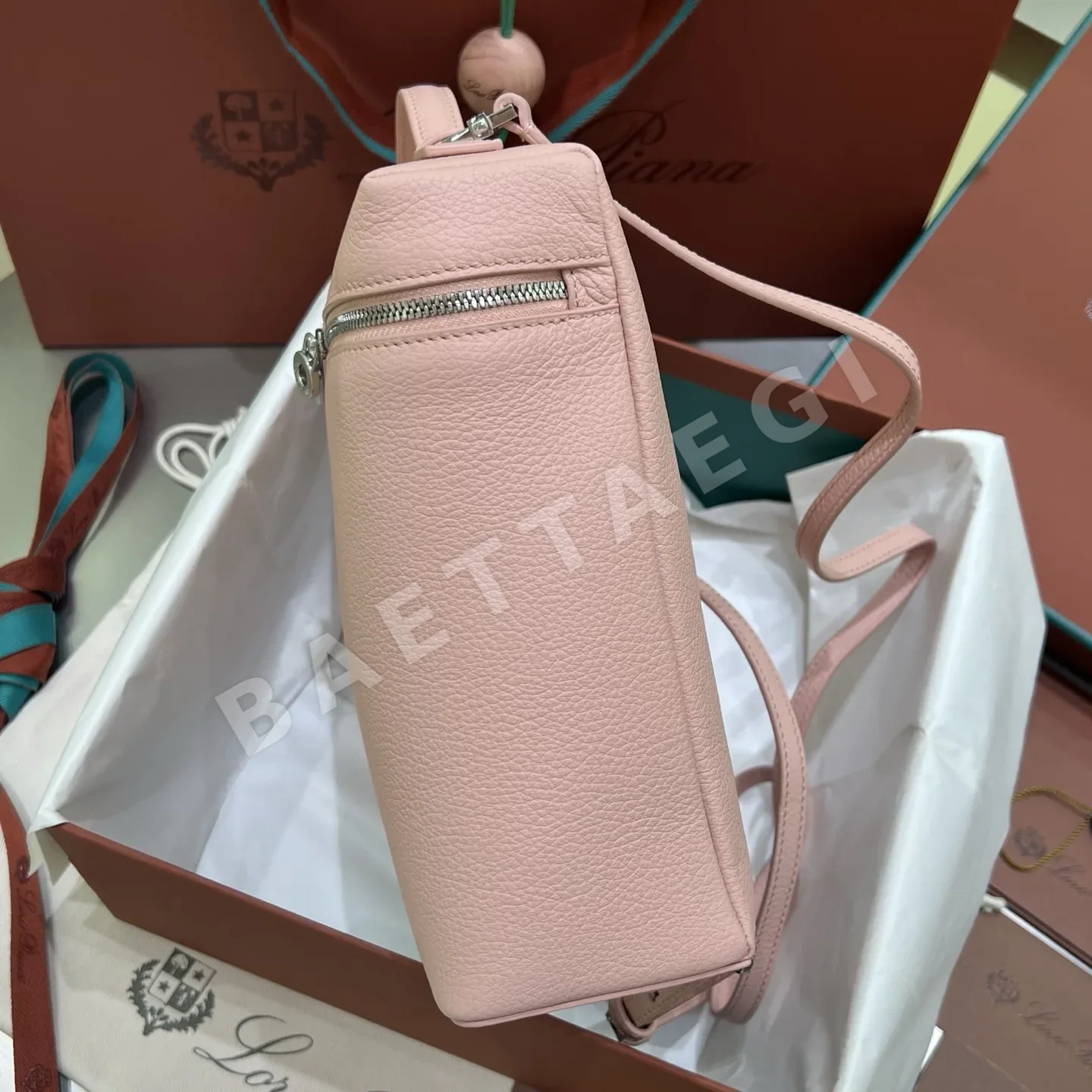 로로피아나 가방 상세 이미지 5
