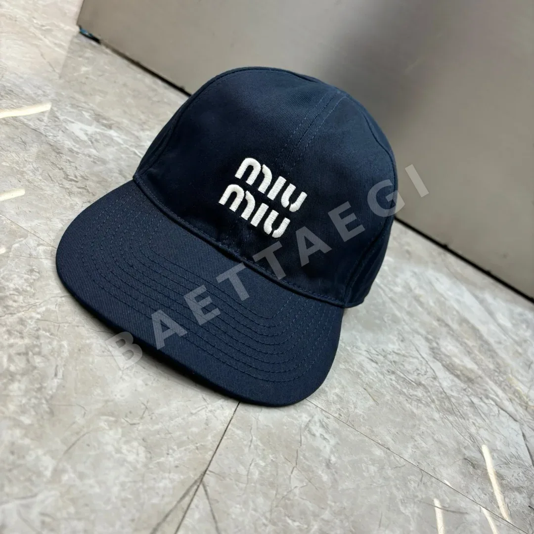 미우미우 드로스트링 디자인 야구모자 119080
