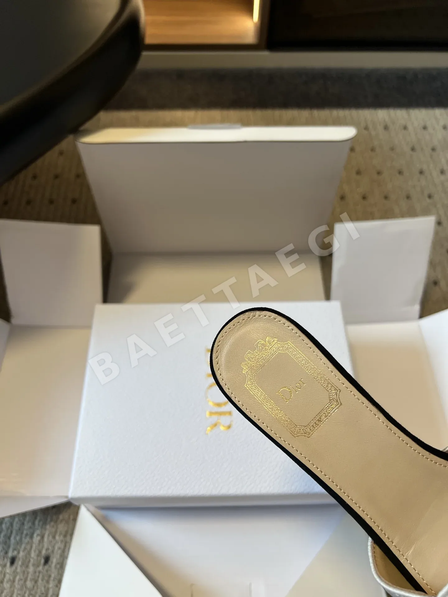 디올 디웨이 뮬 도트 무늬 리본 상세 이미지 8