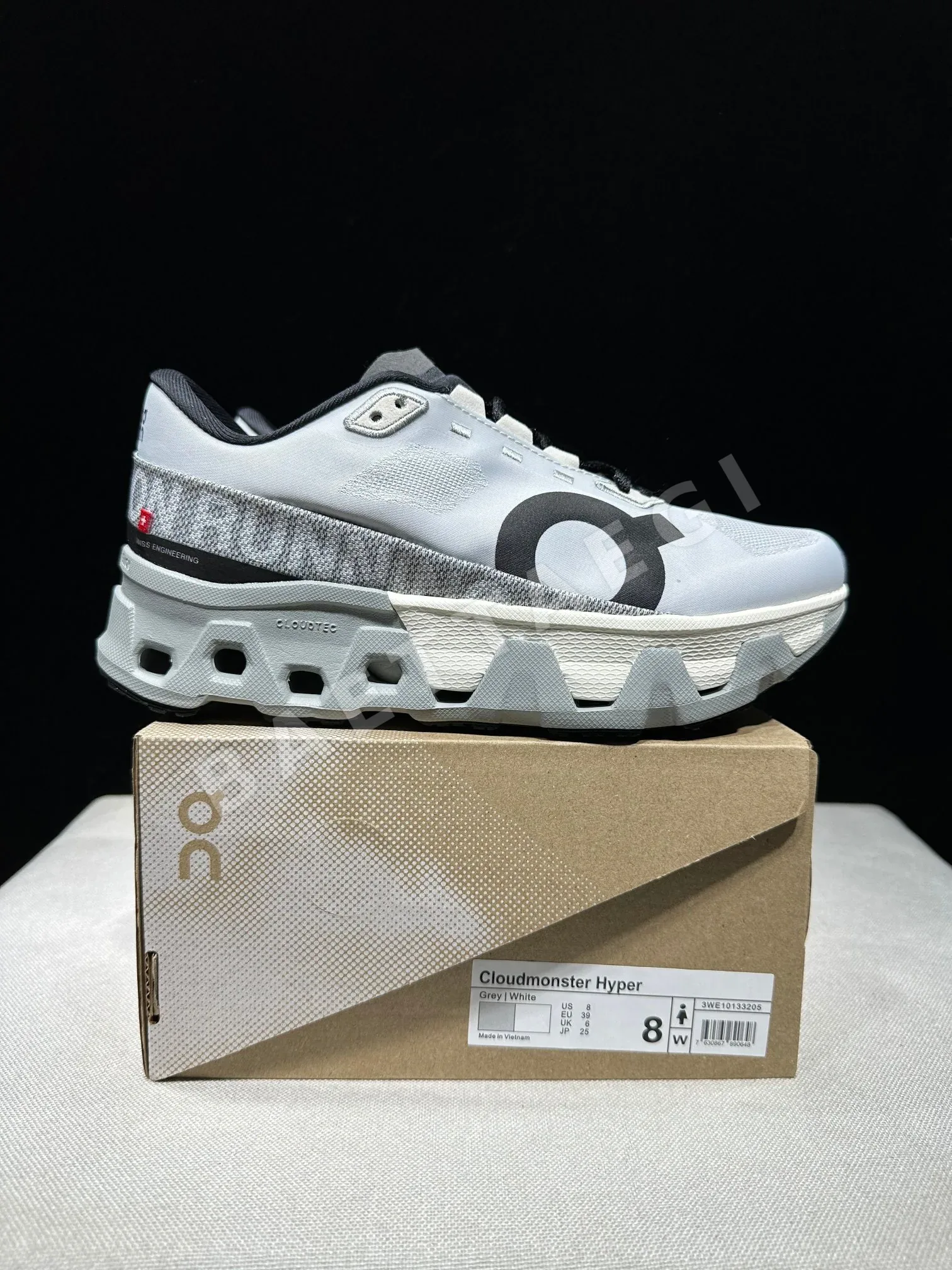 ON Cloudmonster 로우컷 경량 쿠션 러닝화 상세 이미지 2