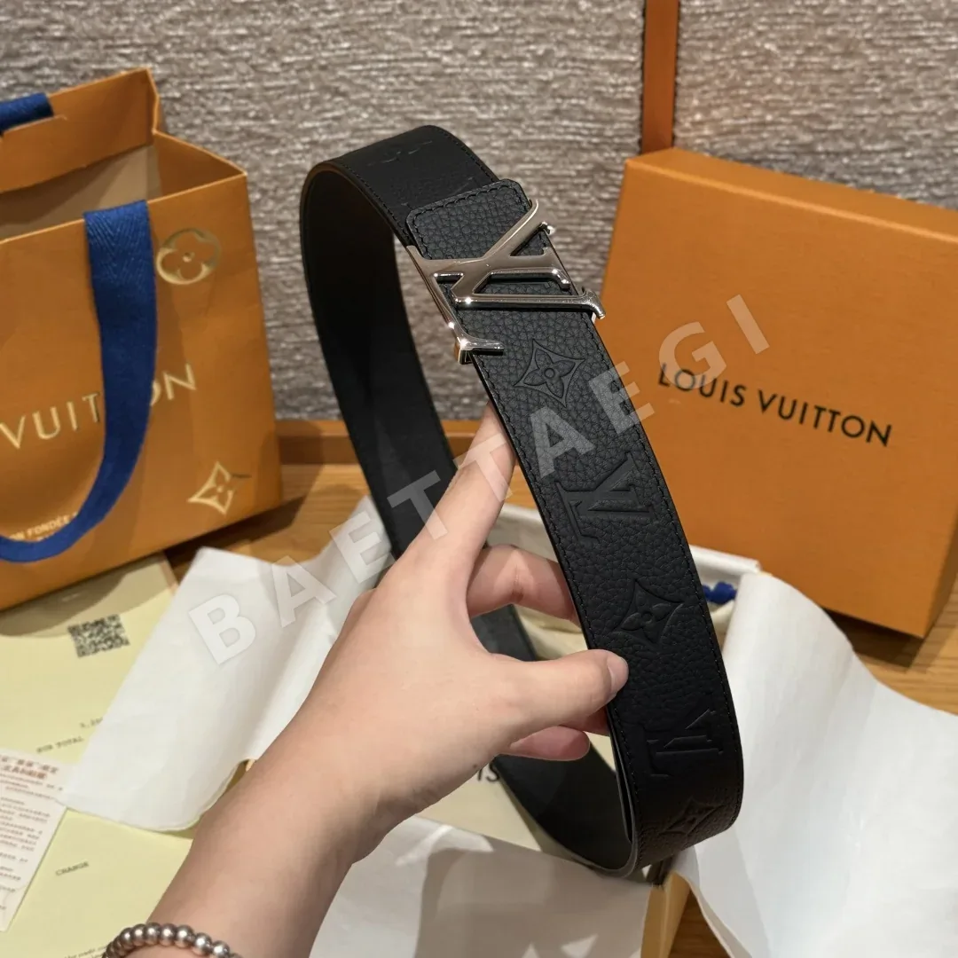 루이비통 모노그램 섀도우 리버시블 가죽 벨트 상세 이미지 4