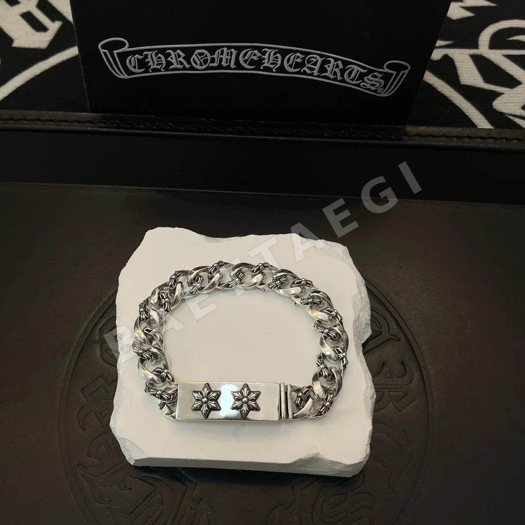 크롬하츠 6 스타 엠보싱 팔찌 상세 이미지 3