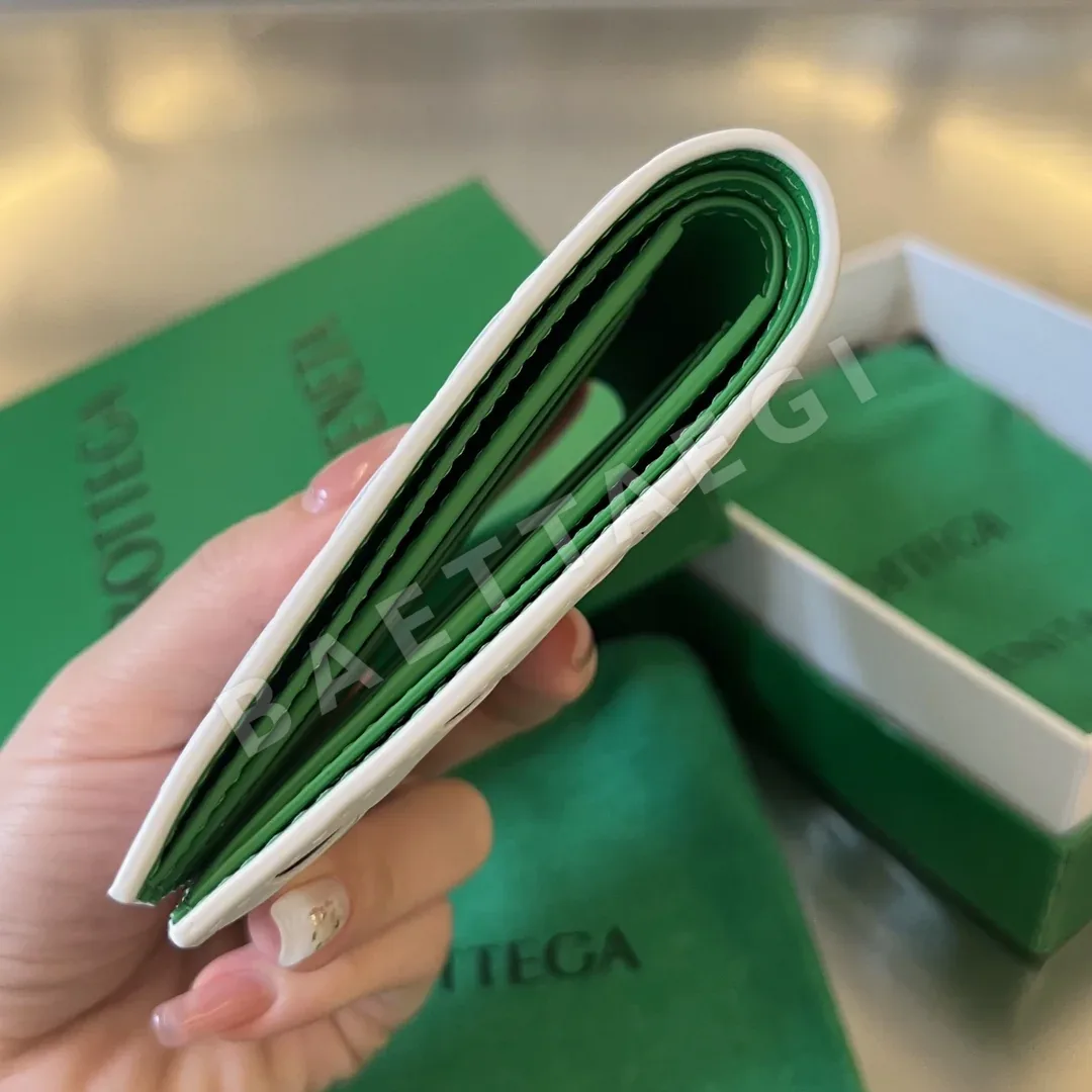 보테가베네타 우븐 송아지가죽 숏 지갑 상세 이미지 3