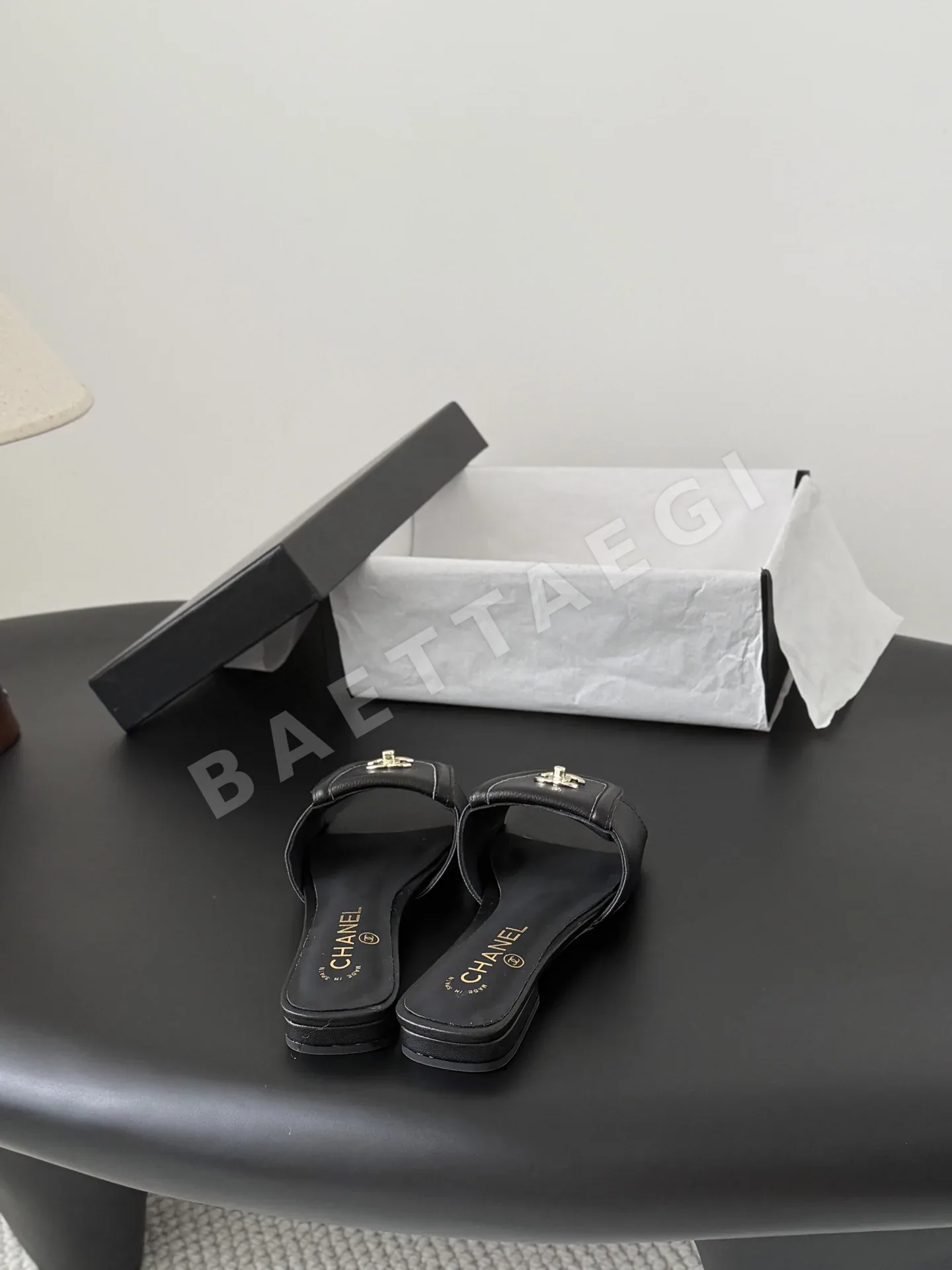 샤넬 26C 백클 슬리퍼 상세 이미지 3