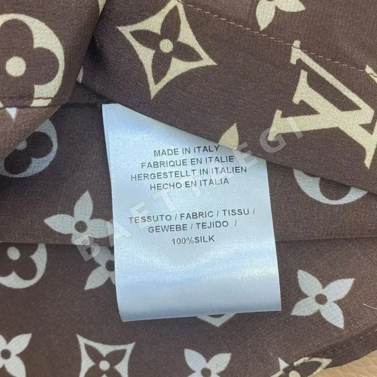 루이비통 모노그램 핑크 그래피티 실크 셔츠 상세 이미지 8