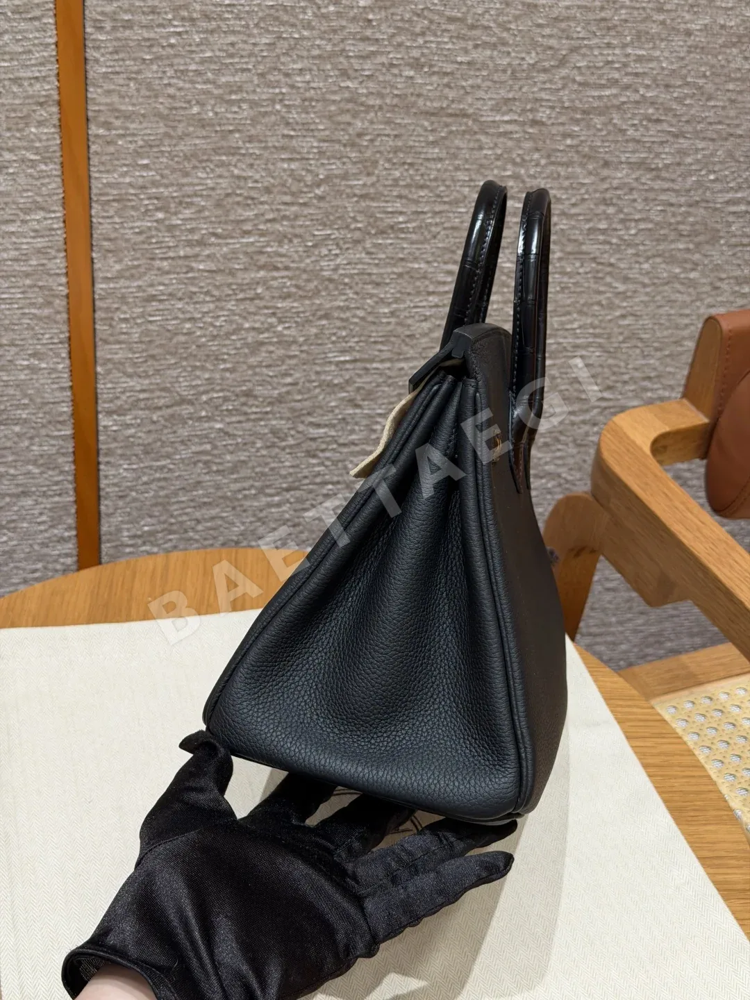 에르메스 버킨 25 블랙 가죽 가방 상세 이미지 4