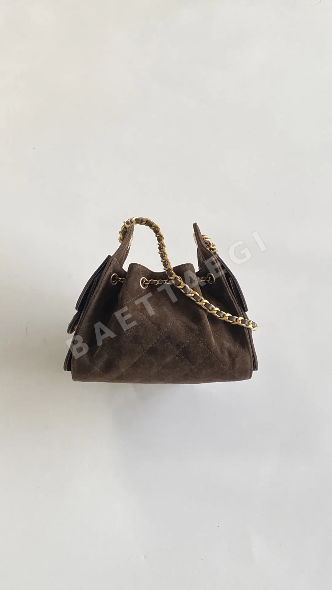 샤넬 다크 브라운 스웨이드 25백 미니 호보백 35857