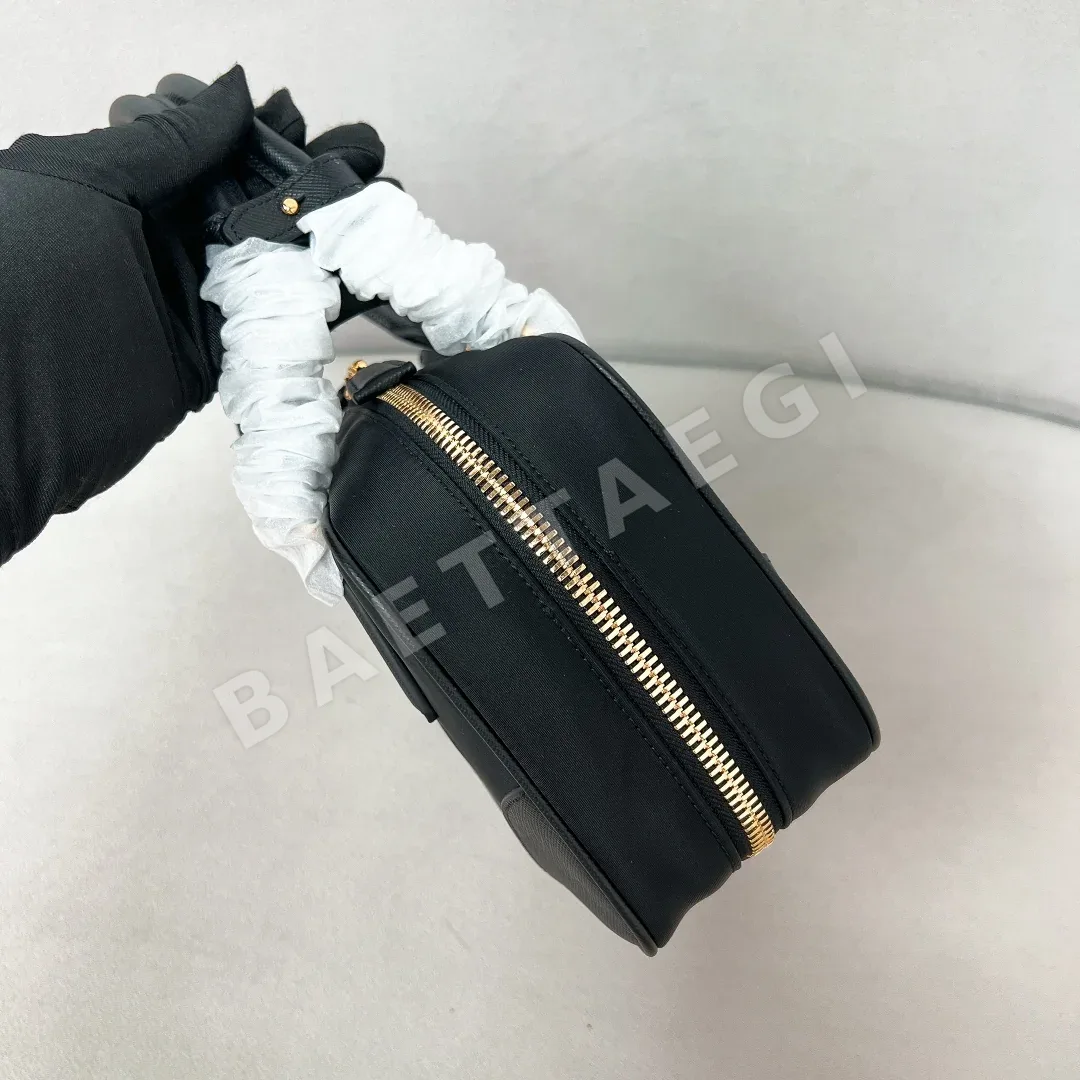 프라다 더블 핸들 호보 가방 1BB121 상세 이미지 3