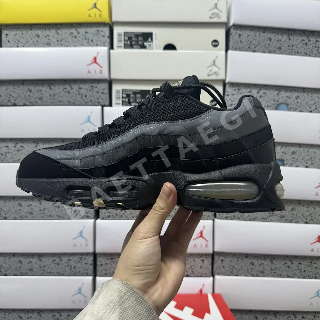나이키 [XY] 에어 맥스 95 OG IB7682-002 201331 Nike Air Max 95 OG Big Bubble Batman 상세 이미지 3