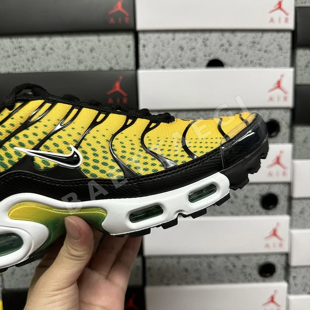 나이키 [DF] 에어 맥스 플러스 IB7671-700 201071 Nike Air Max Plus Varsity Maize Pine Green 상세 이미지 3