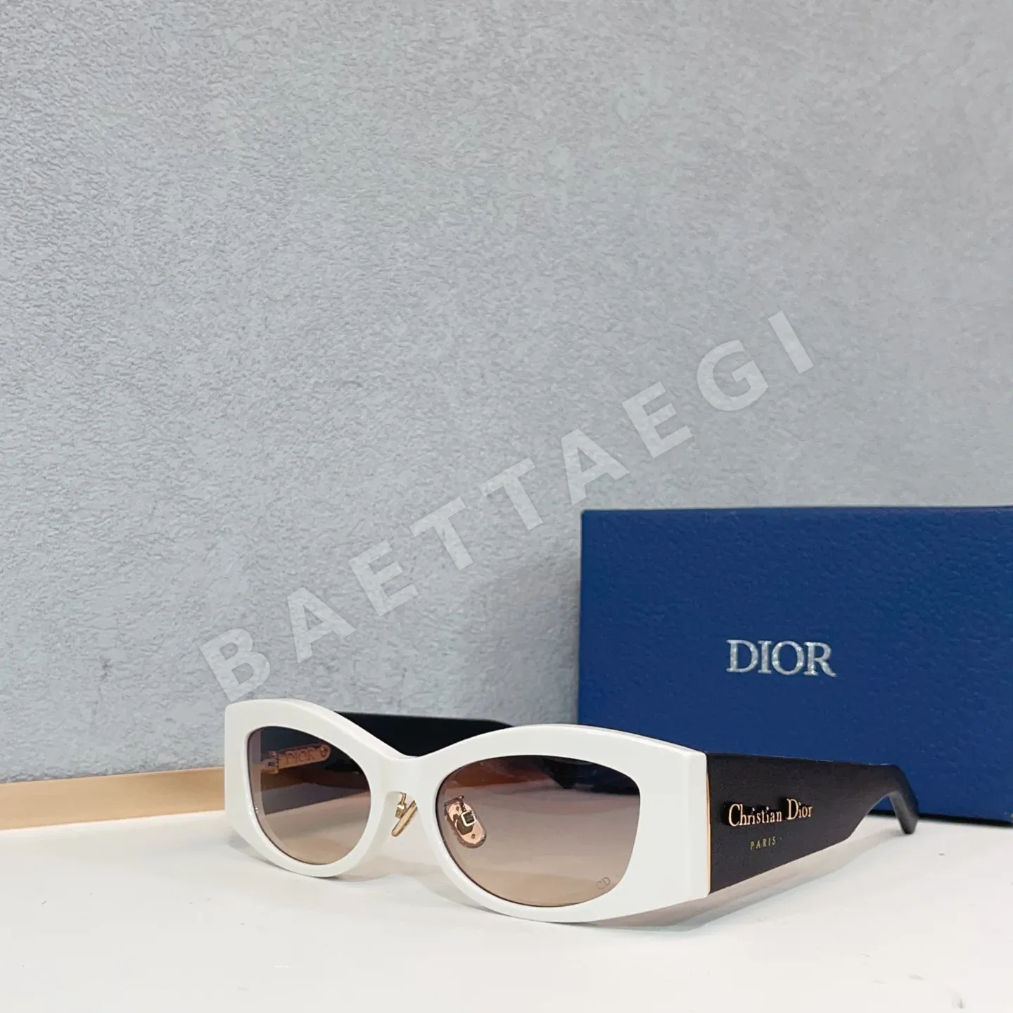 디올 선글라스 72594 Dior Sunglasses 상세 이미지 2