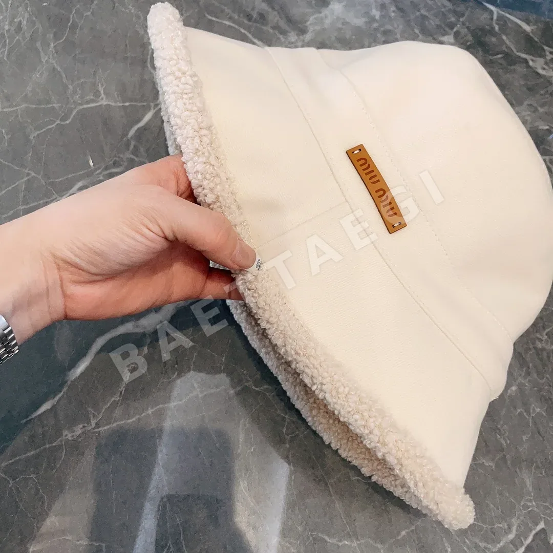 미우미우 모자 79440 Miu Miu Cap 상세 이미지 8