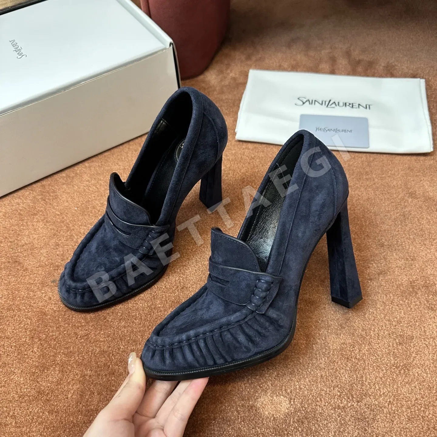 생로랑 앞코 덮인 YSL 뮬 상세 이미지 8