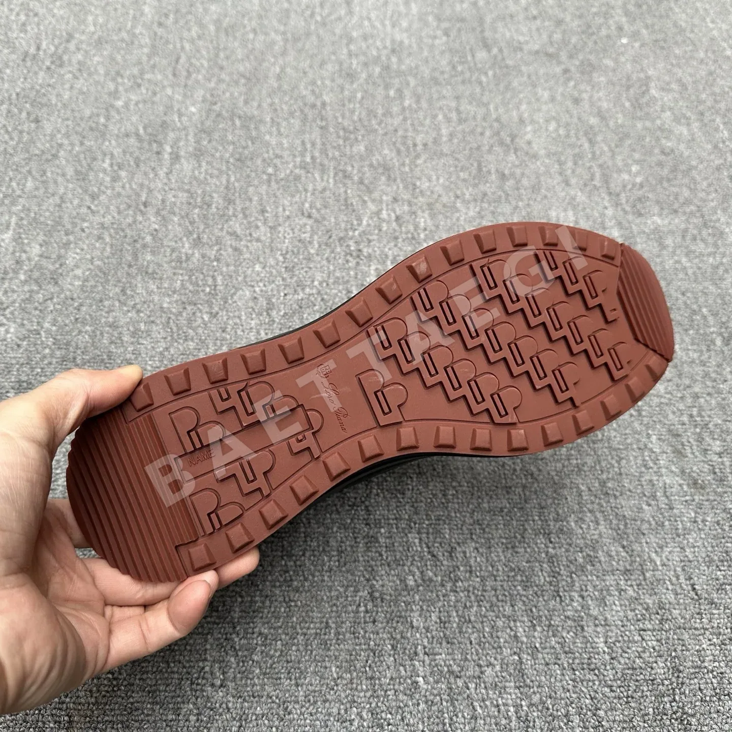 로로피아나 스니커즈 남성 가죽 PKz 디자인 상세 이미지 9