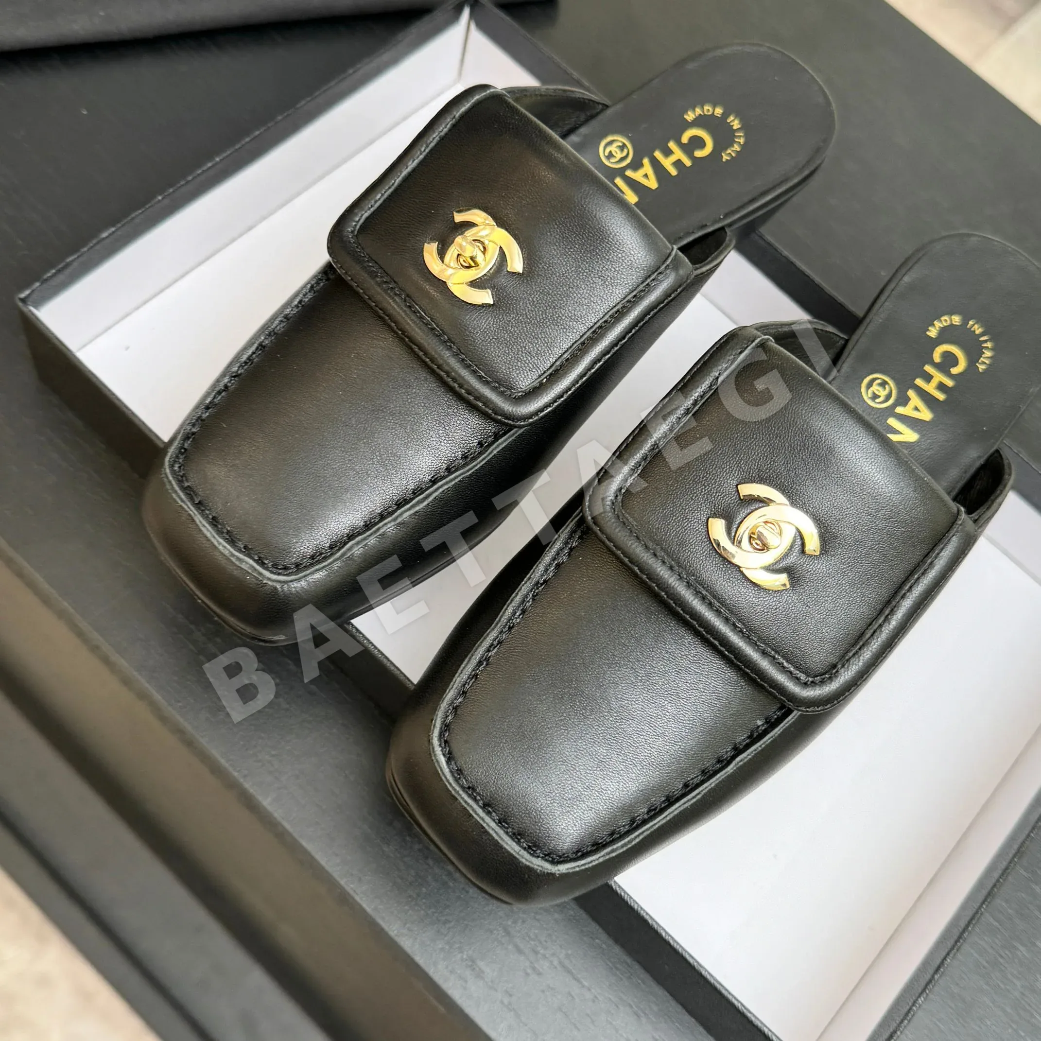 샤넬 26C 더블 C 버클 램스킨 스퀘어토 슬리퍼 상세 이미지 5