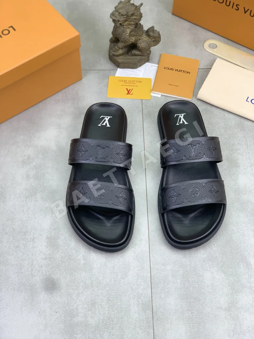 루이비통 송아지가죽 수제 슬리퍼 상세 이미지 2