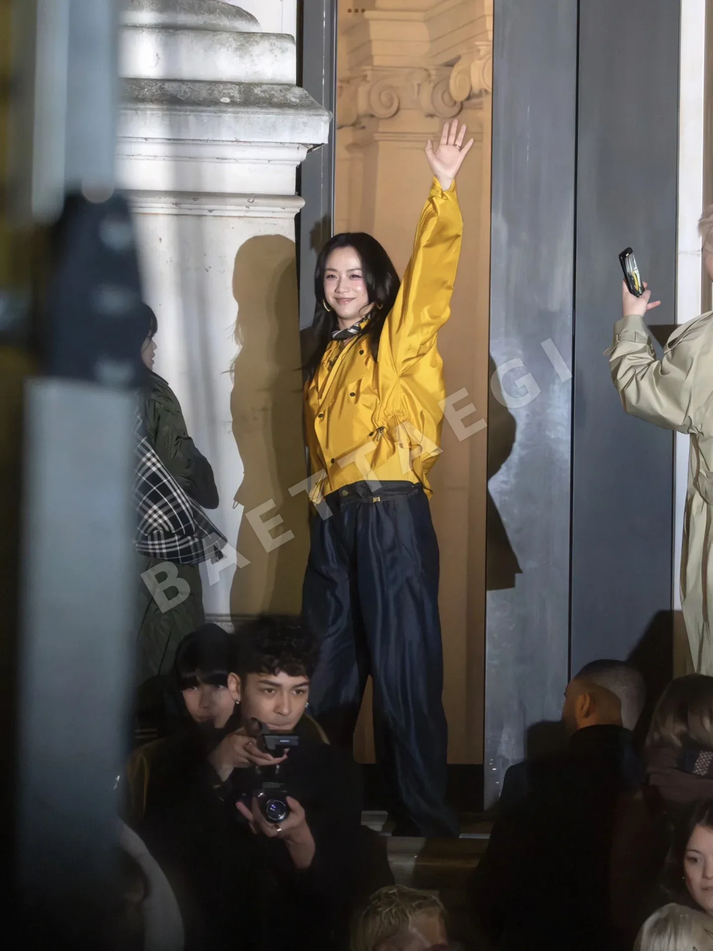 버버리 여성 자켓 상세 이미지 7