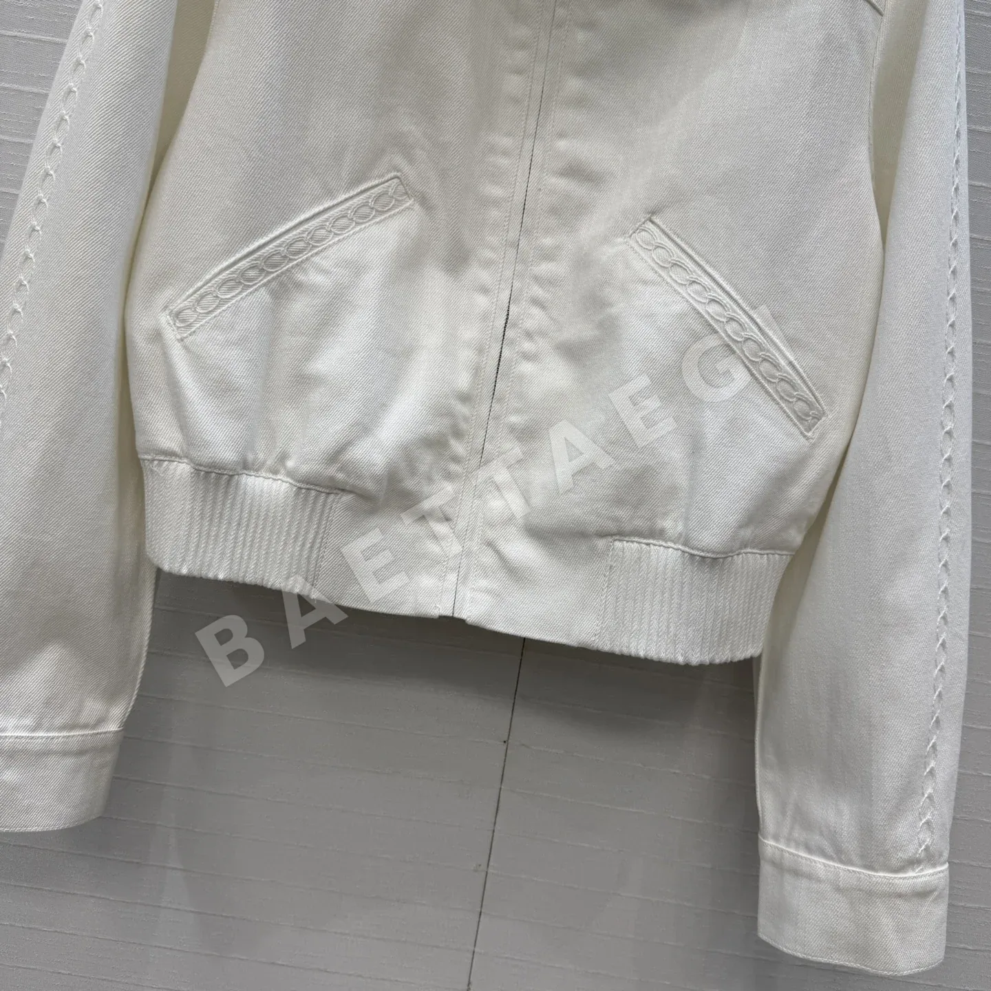 샤넬 3D 자수 파이핑 데님 여성 자켓 상세 이미지 5