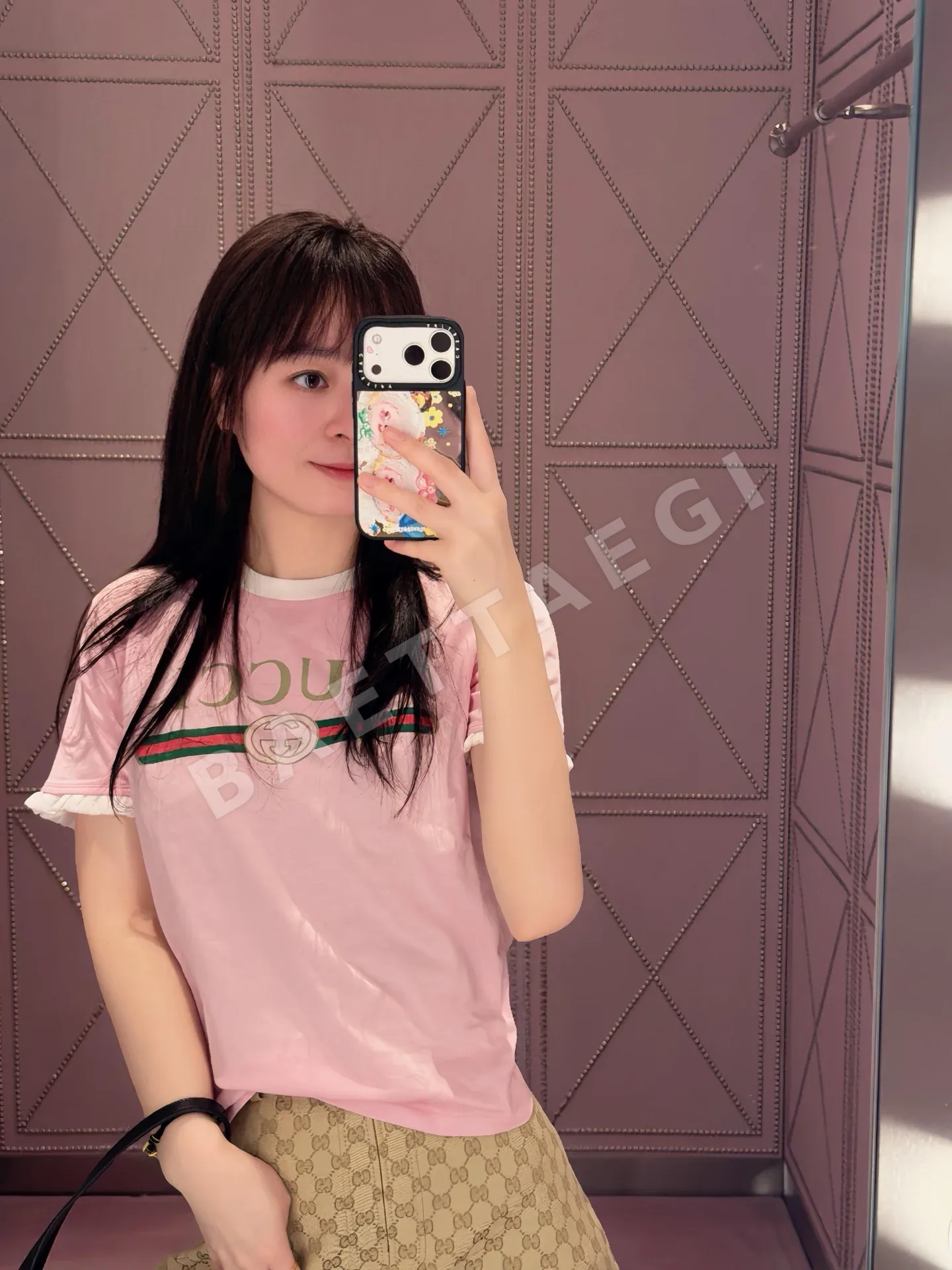 구찌 프린트 프릴 크루넥 반팔 티셔츠 상세 이미지 5